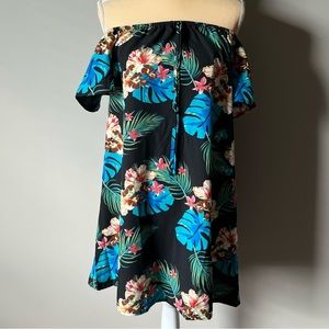 NWOT SHEIN tropical print dress…on or off shoulders 🌺